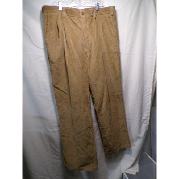 St. John's Bay Other - St Johns Bay Men's Corduroy Dress Pants Beige Pleated 40x32 Straight